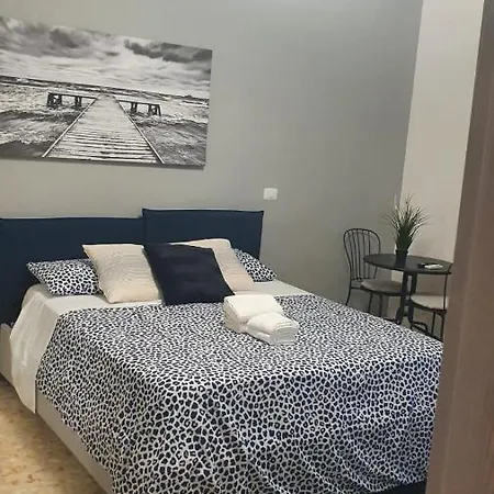 Ytha Housse Centro Affittacamere *